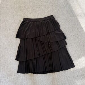 Etcetera Black Tiered Pleat Midi Skirt 🌿